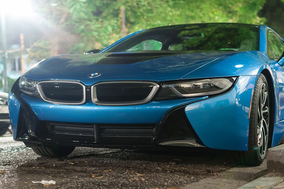 Soi sieu xe BMW i8 tien ty cua thieu gia U18 Ha Noi-Hinh-6